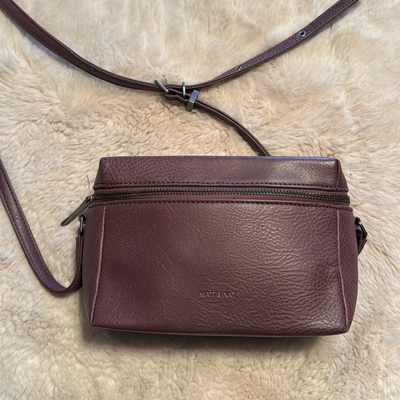 Matt & Nat Vixen Crossbody Bag - Picture 4 of 6